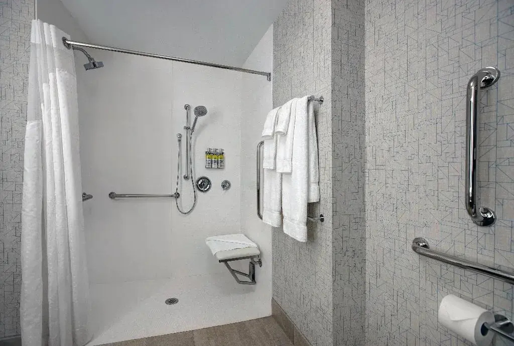 Holiday Inn Express - Milwaukee Downtown by IHG