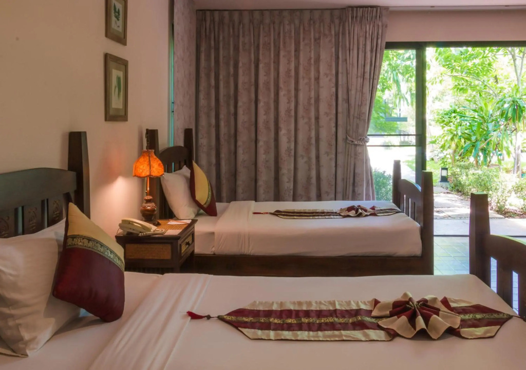 Phuwanalee Resort