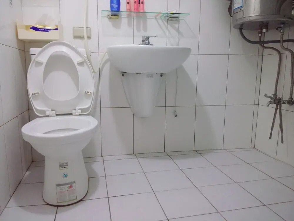 Caitlyn Hostel
