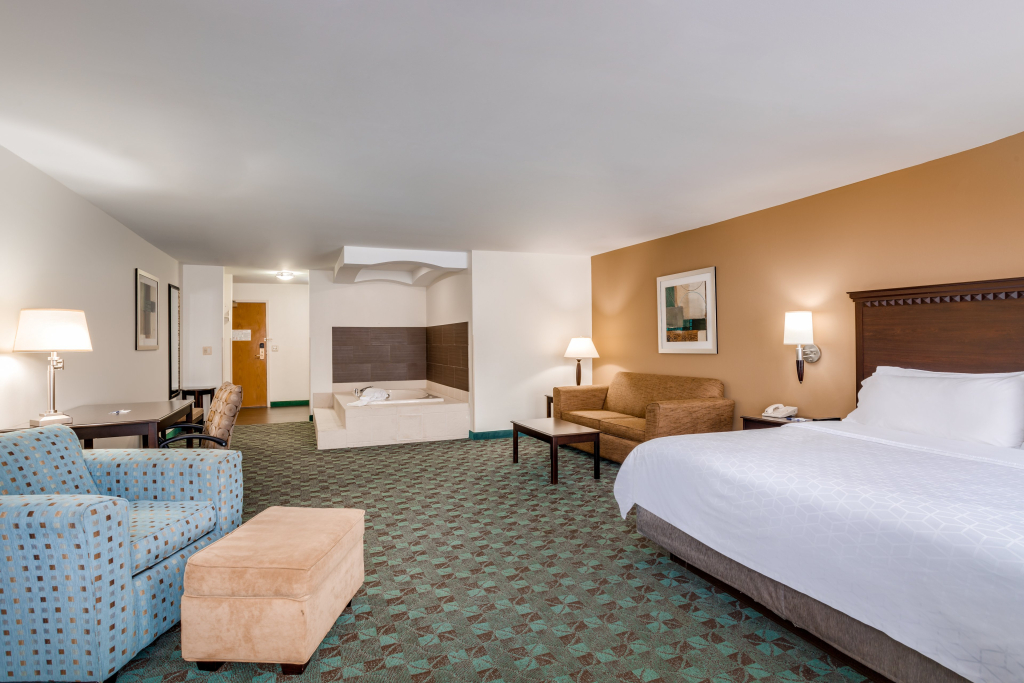 Holiday Inn Express Hotel & Suites Canton by IHG