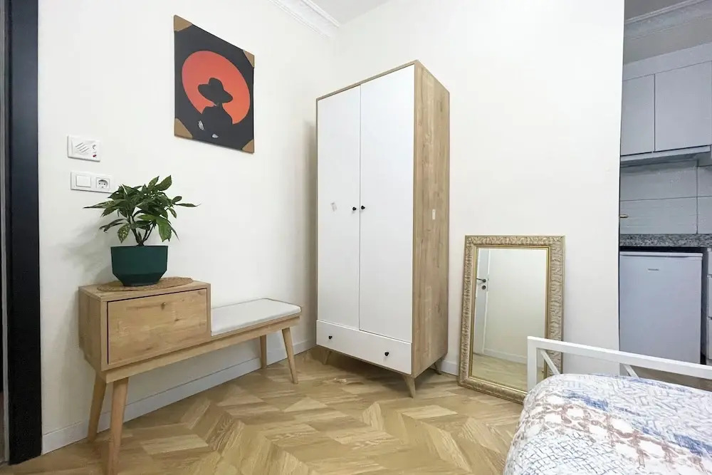 2BR2Bath Central Apt Close to Nişantaşi