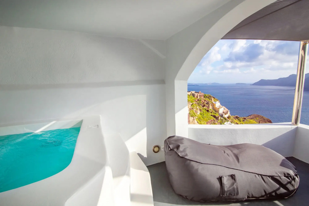 Theodora Suites
