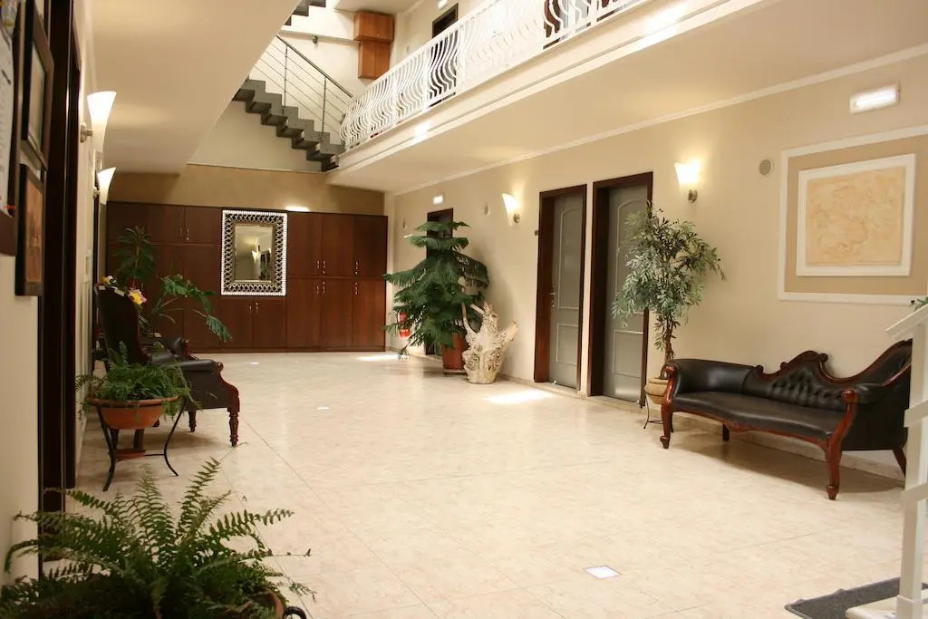 Rea Hotel