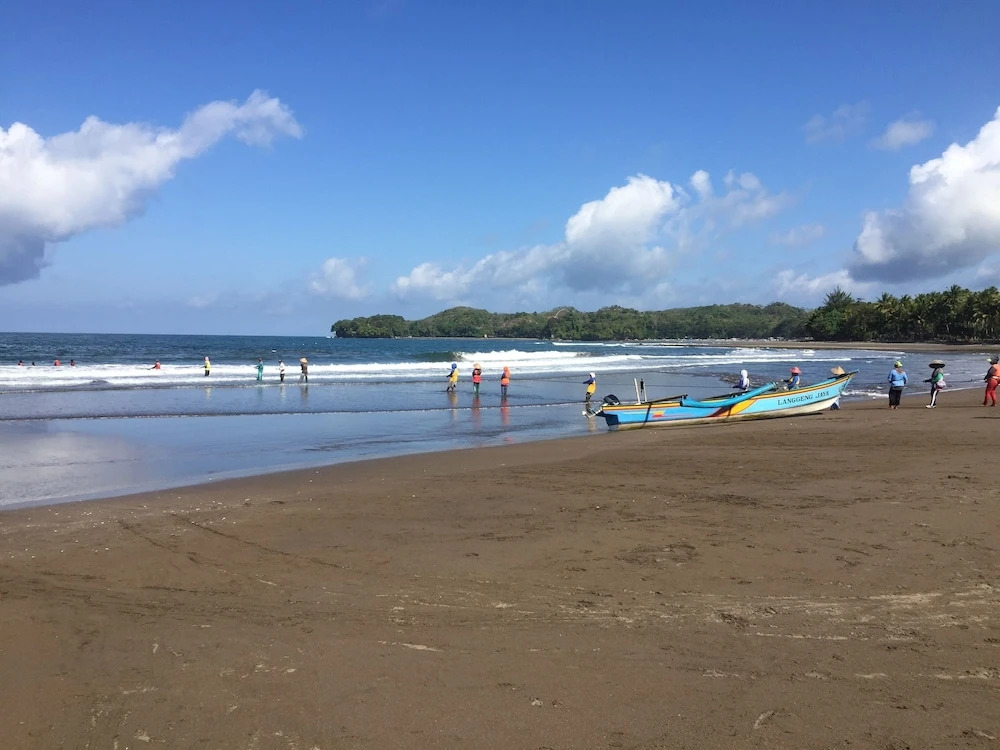 Lagoona Beach Bungalows - Eco Bungalows Batukaras