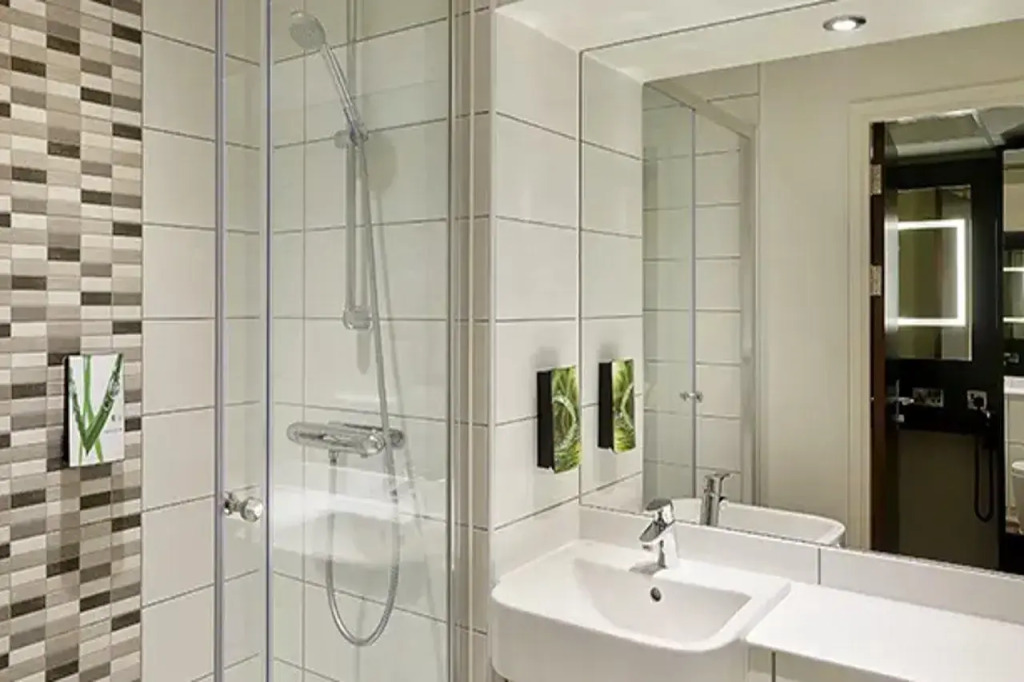 Premier Inn Halifax South