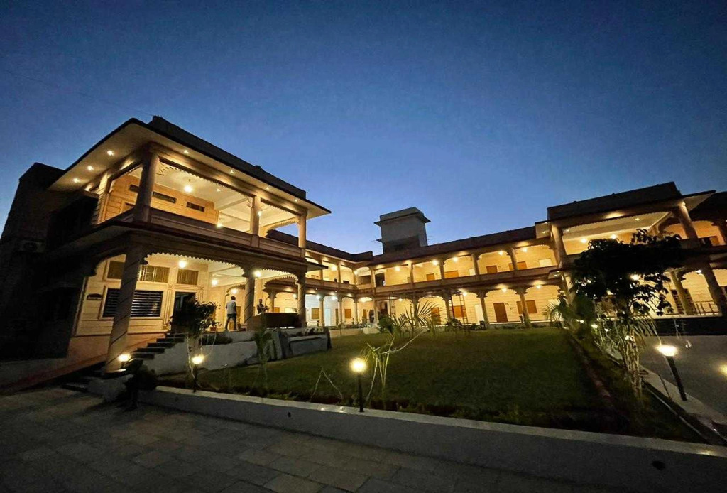 Jai Niwas Palace