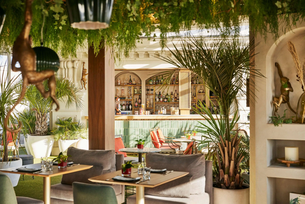 Отель Hyatt Centric Gran Via Madrid