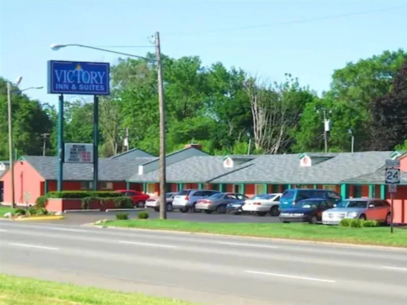 A Victory Inn and Suites - Detroit