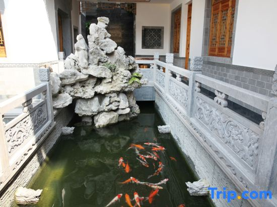 Xiuning Hengjianglou Homestay