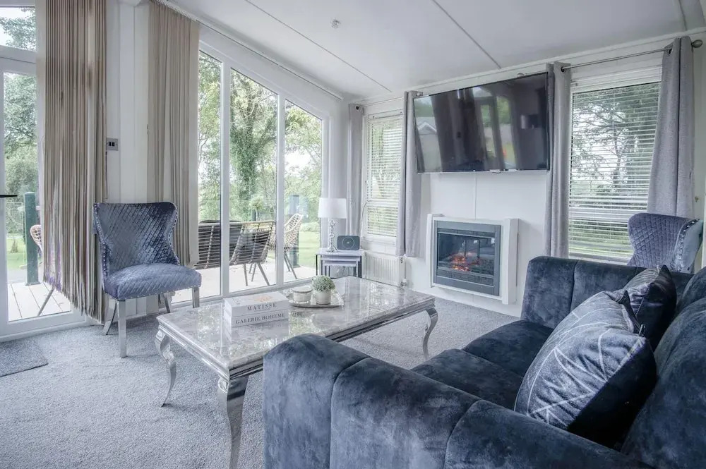 1 Manor Lodge - 3 Bedroom Lodge - Pendine