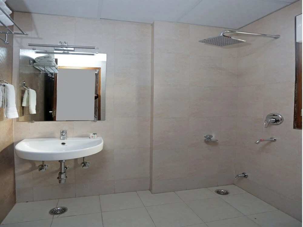 OYO 13435 Atithi Suites