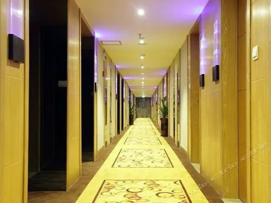 Taizhou Songgu Yunshang Hotel (Huangyan District Government Wuyue Plaza)