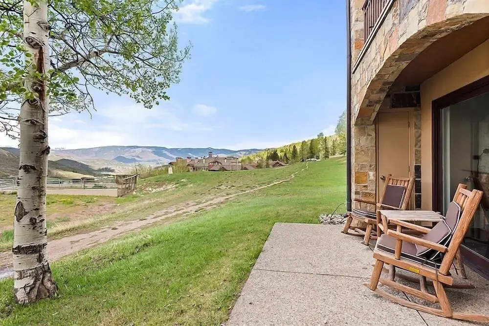 Timeless Ski-in/ski-out Snowmass Mountain Townhome by The Woodrun V Townhouses by RedAwning