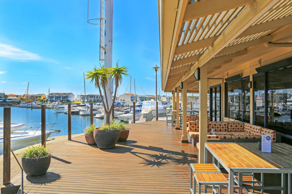 Marina Hotel