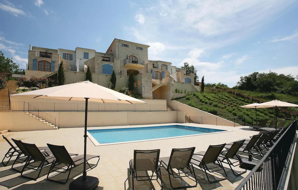 Nice Home in Buje With Wifi and 3 Bedrooms