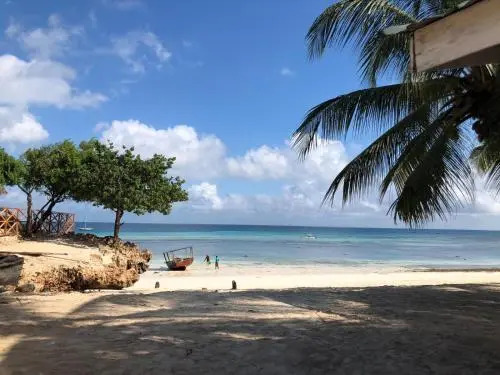 Siri Beach Lodge