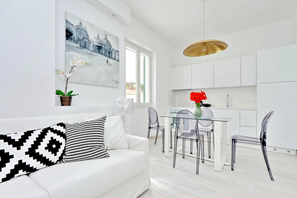 Monti Apartments - My Extra Home