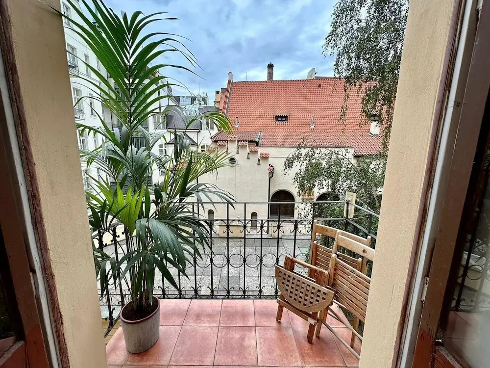 Apartment Siroka 14