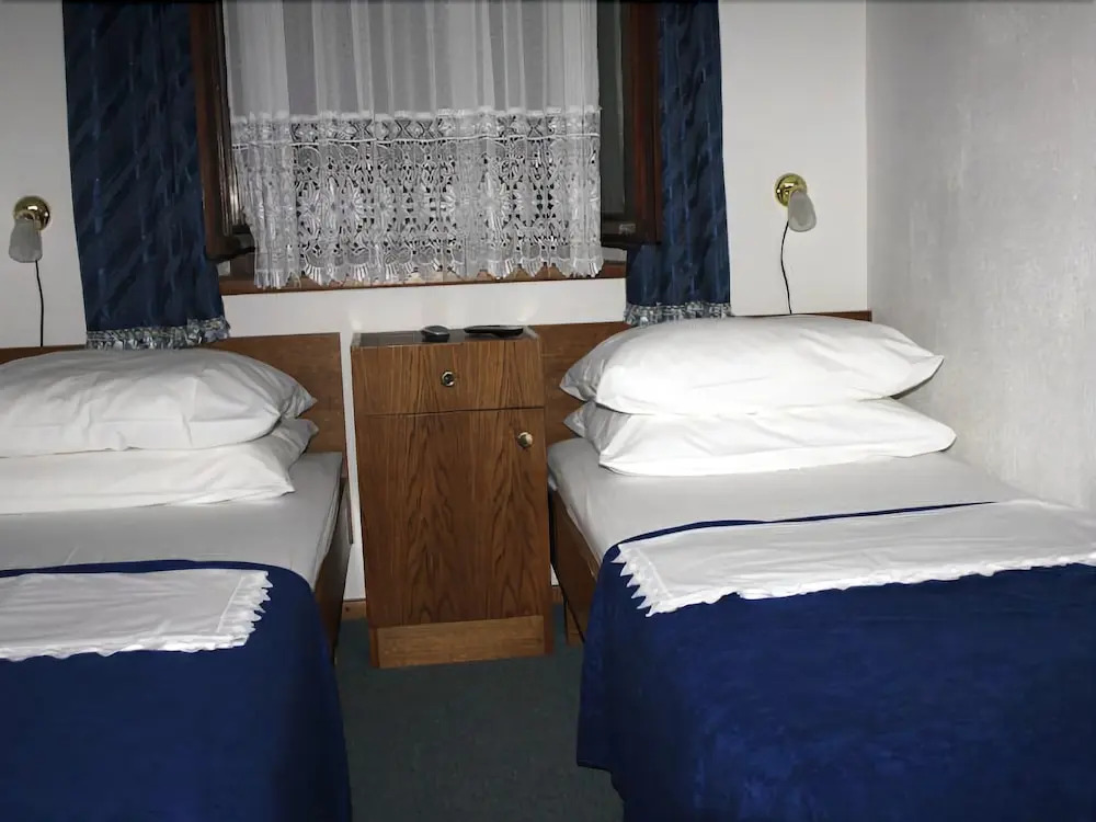 Apartments Neda Povlja