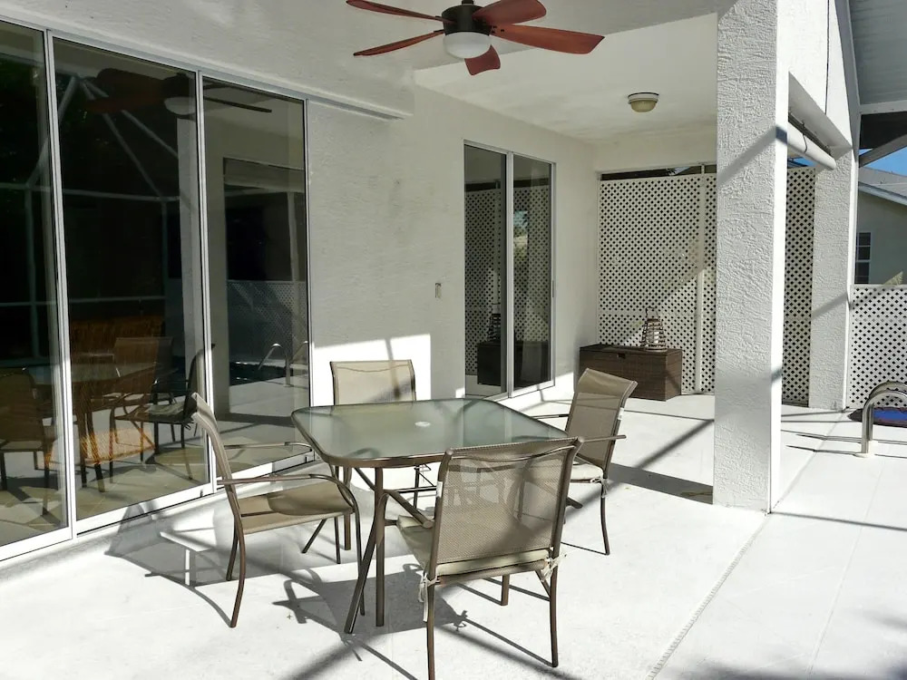 775 Hernando Drive