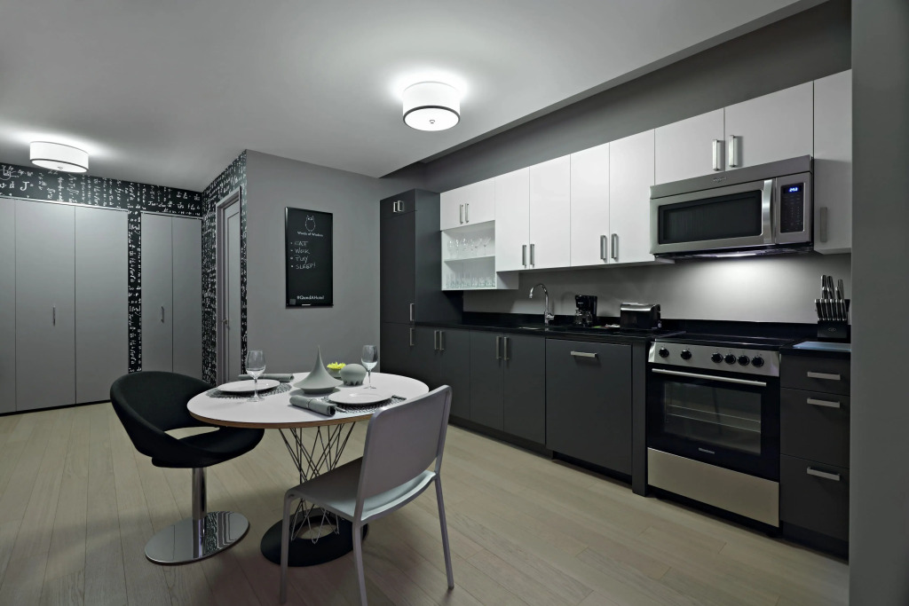 Mint House 70 Pine by Kasa