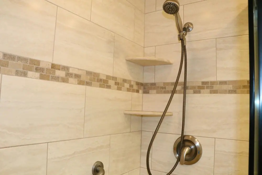 Jamaica Royale - 801 - 2 Br Condo
