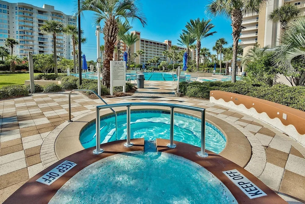 Harbor Landing 201a 3 Bedroom Condo by RedAwning