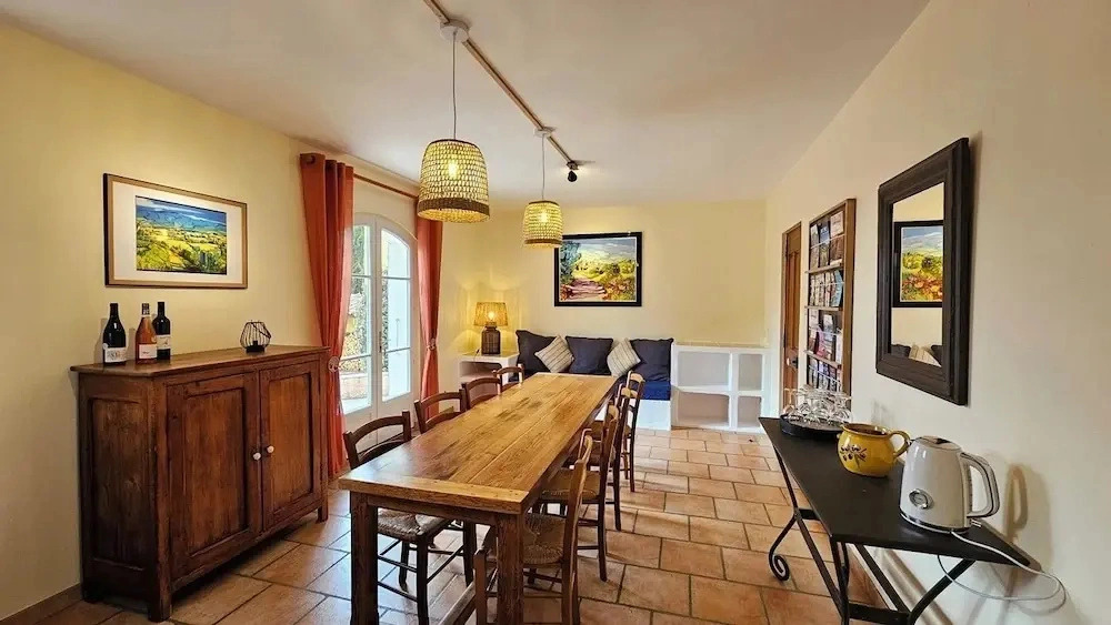 Maison dhôtes La Ramade, 5 chambres et table dhôtes en Provence