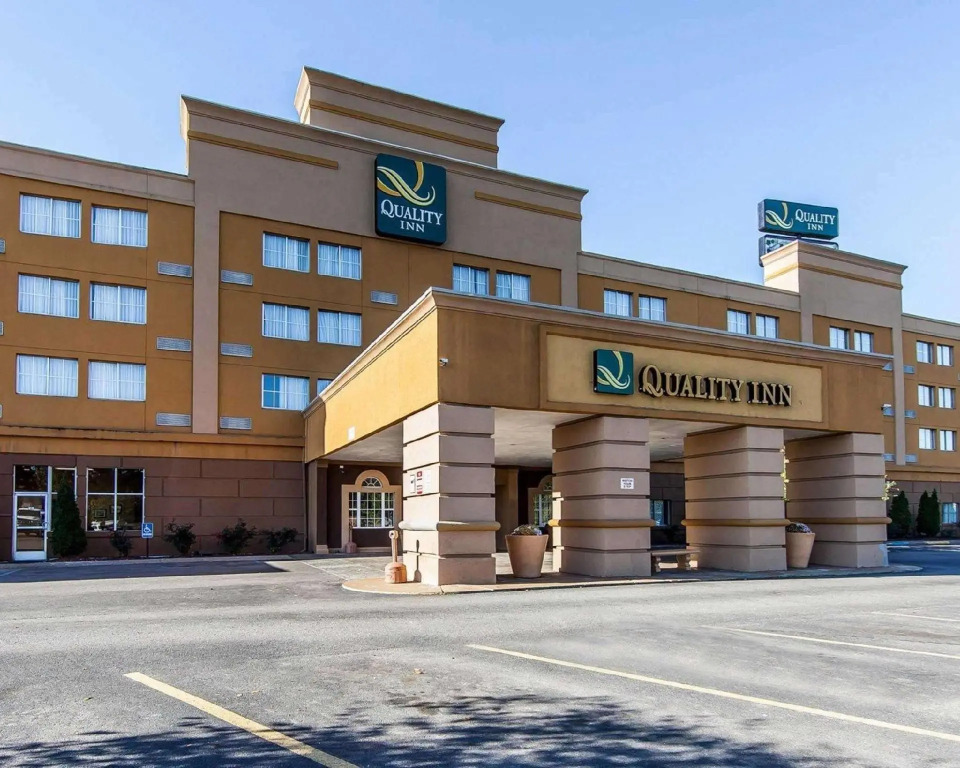 Wingate by Wyndham Marietta Conference Center Ohio