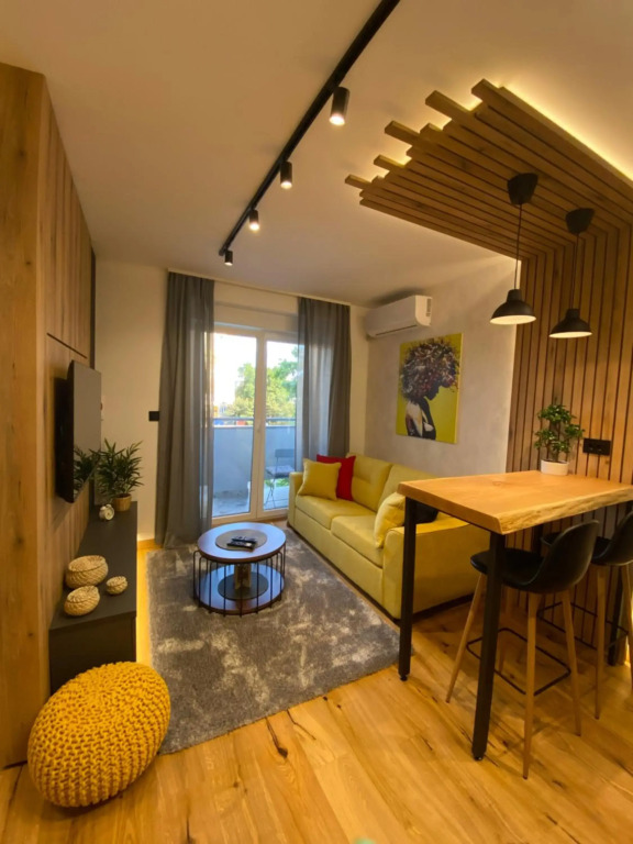 Tesla 8 Apartment
