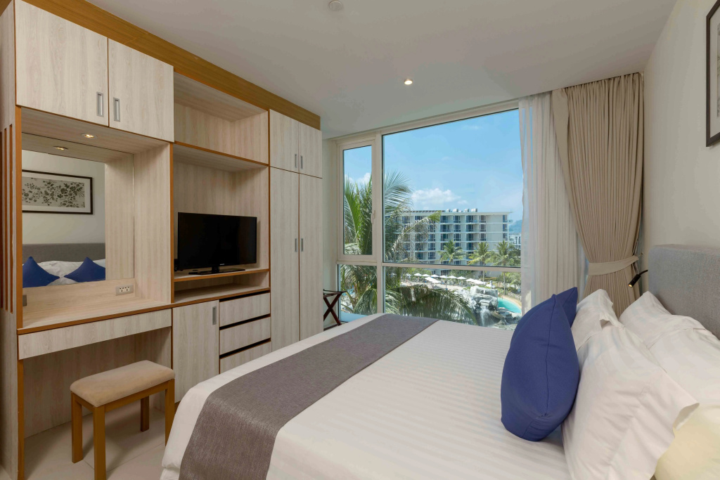 Splash Beach Resort Phuket, Family-Friendly Beachfront Resort