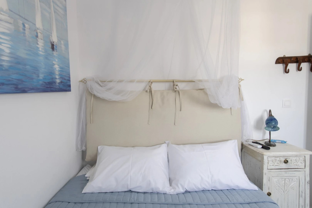 Ricos Two Bedroom Apartment - Naoussa Paros