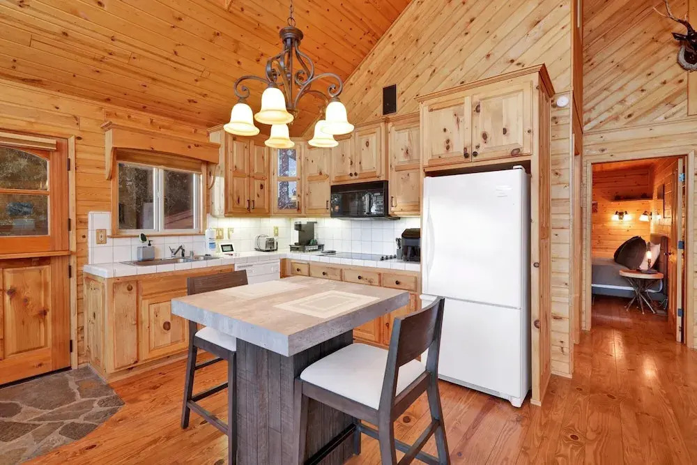 High-top Lakeview Chateau #2520