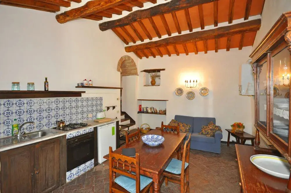 Borgo Elena