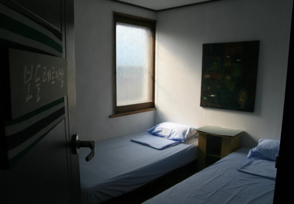 Poet Guesthouse