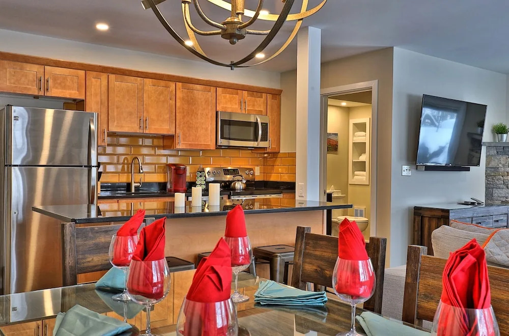 Kcis 132 - the Sun Suite at Killington Center, 2rm/6 Ppl