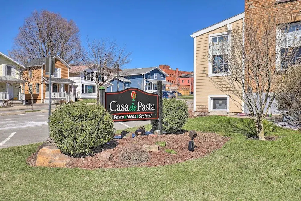 Downtown Canandaigua Apt: 1 Mi to Lake & Pier!