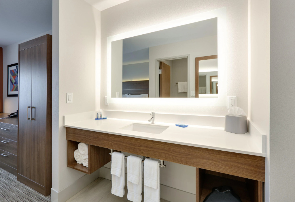 Holiday Inn Express Scottsbluff - Gering by IHG