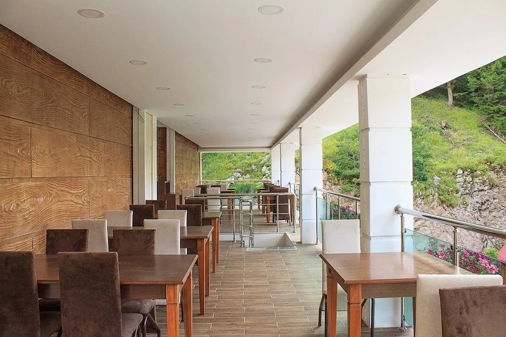 Hotel Green Valley Savsat