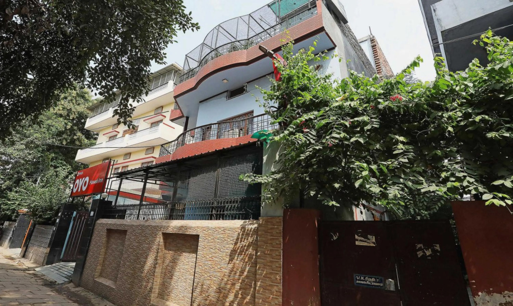 Super OYO 9928 Hotel Haveli Inn1