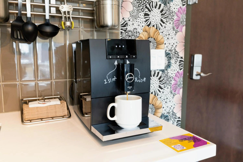 Silverbow Inn & Suites