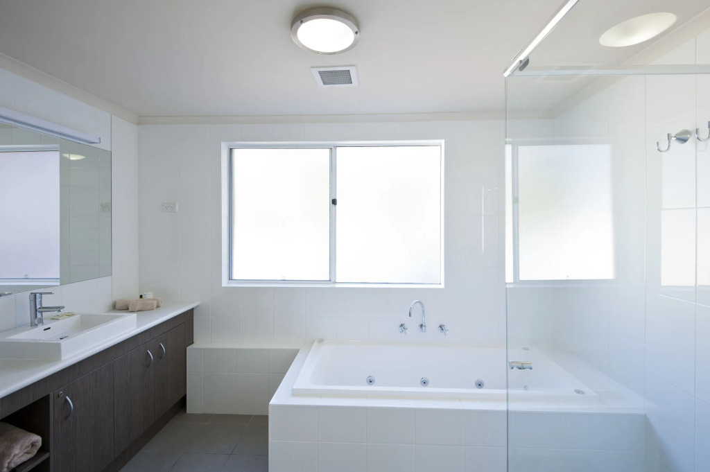 Mollymook Cove Apartments