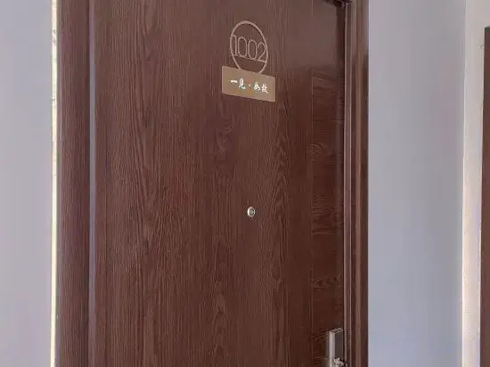 Apartment at first sight