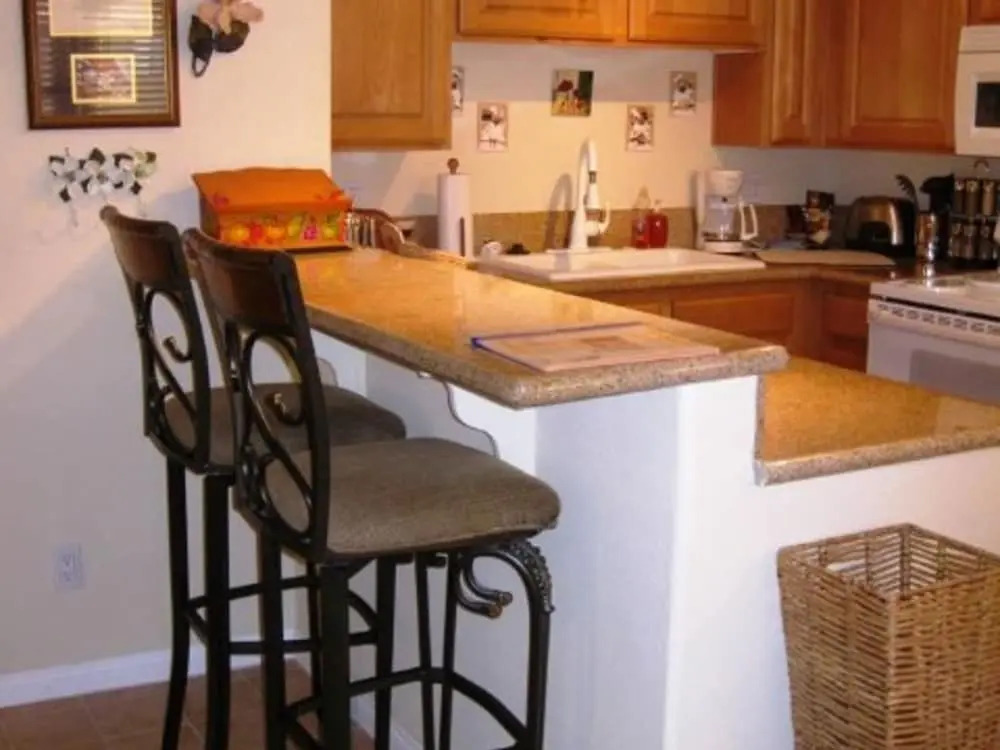 Jacob And Janne, Nielson 3 Bedroom Condo