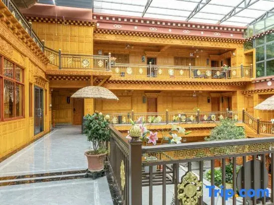 Yunxian Chinese Inn Homestay