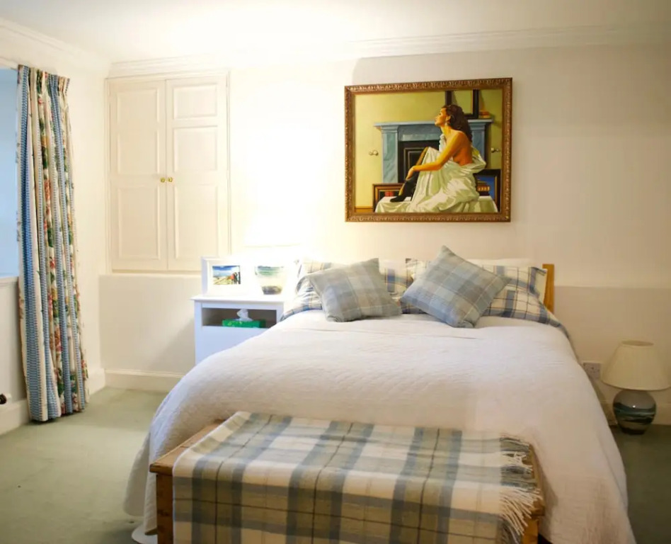 Spacious Cottage in Edinburgh