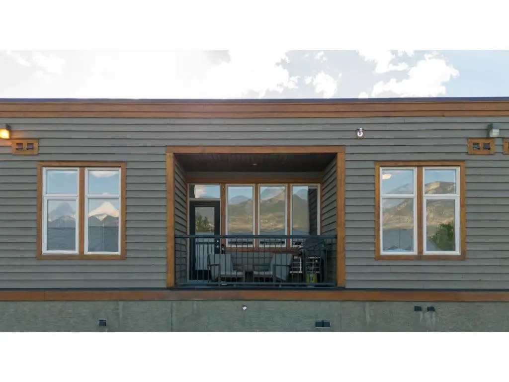 The Grizzly House I Sleep 7 I Patio & BBQ I 55 TV