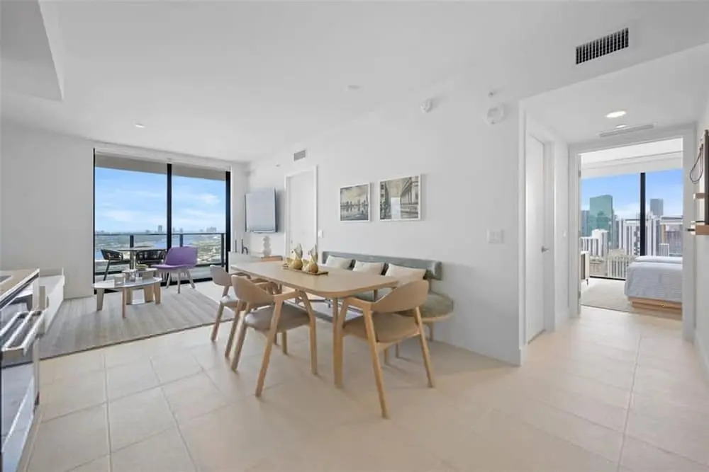 Apartment 3br-3 BTH - Gym Pool