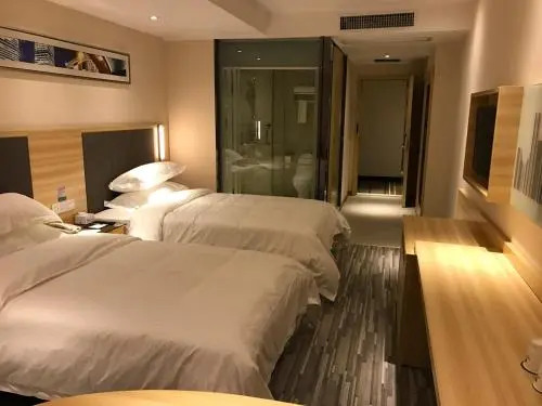 City Comfort Inn Plaza Hotel