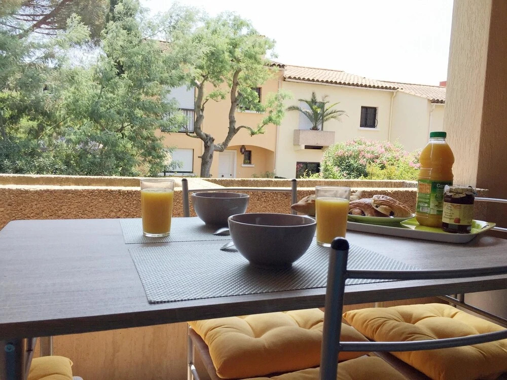 Studio in Cannes, With Pool Access, Furnished Terrace and Wifi - 3 km